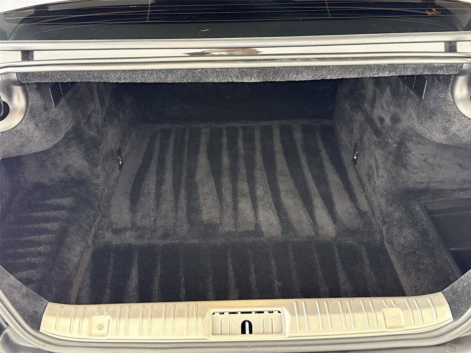 Used 2019 Rolls-Royce Wraith image 27