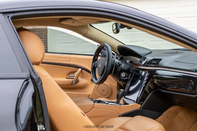 Used 2011 Maserati GranTurismo S RWD image 37