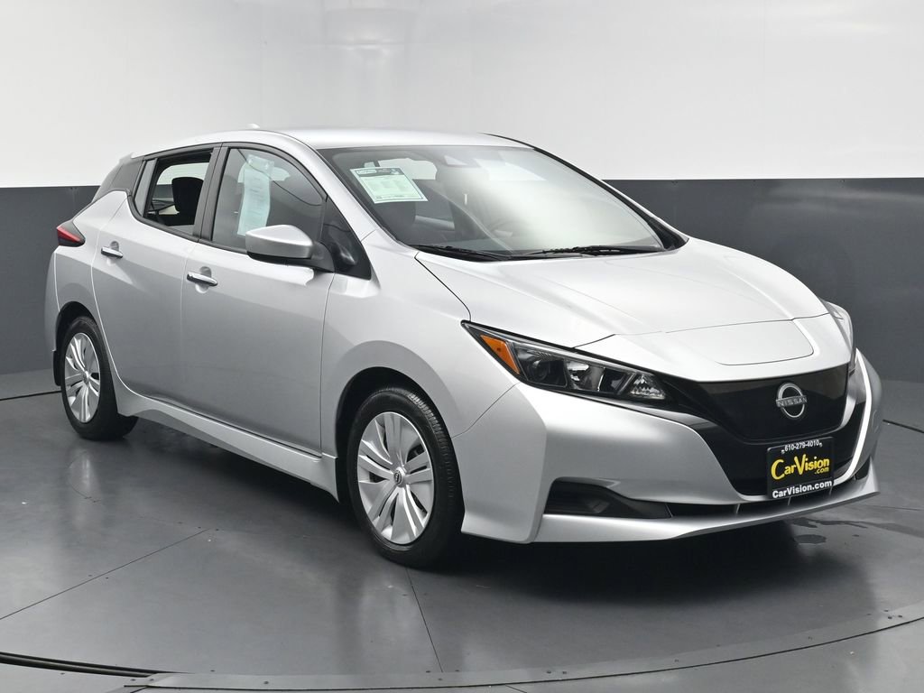Used 2023 Nissan Leaf S FWD image 3