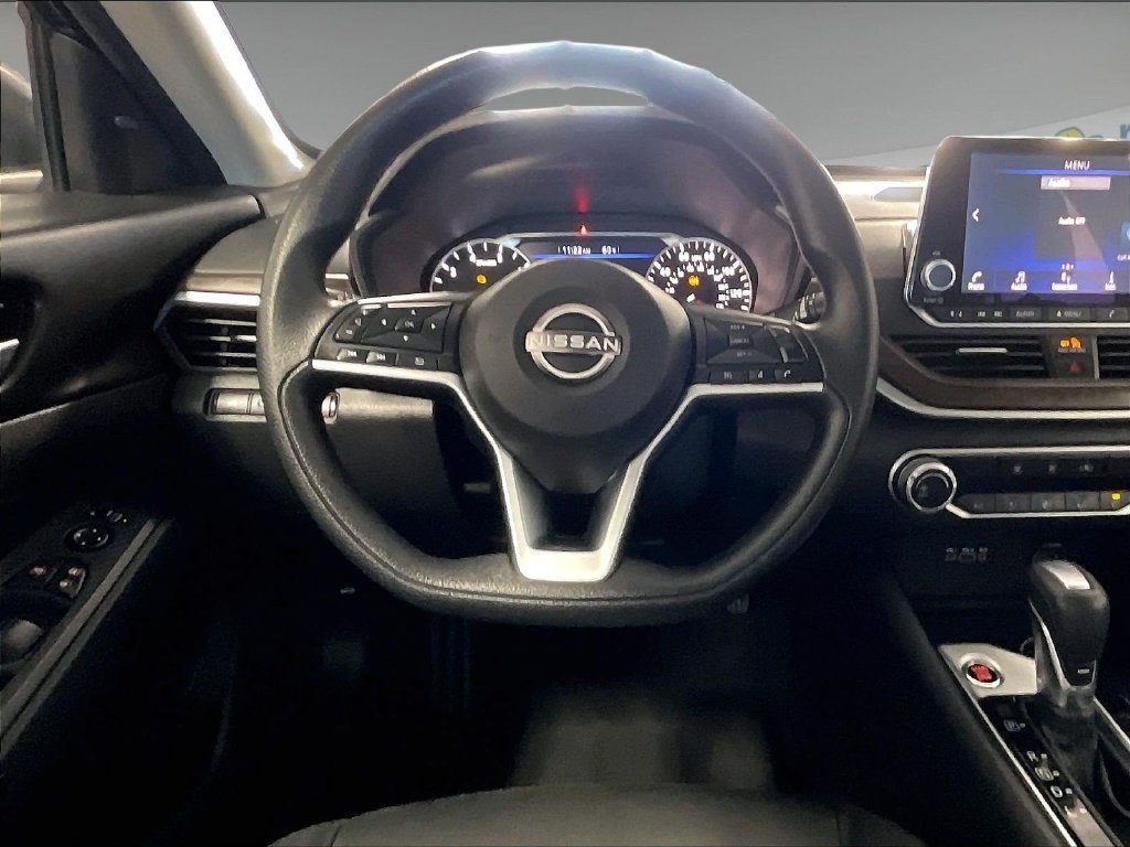 Certified 2024 Nissan Altima 2.5 SV FWD image 17