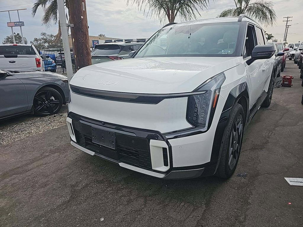 Certified 2024 Kia EV9 GT-Line