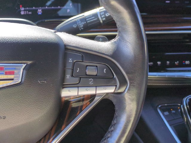Used 2023 Cadillac Escalade Premium Luxury AWD/4WD image 17