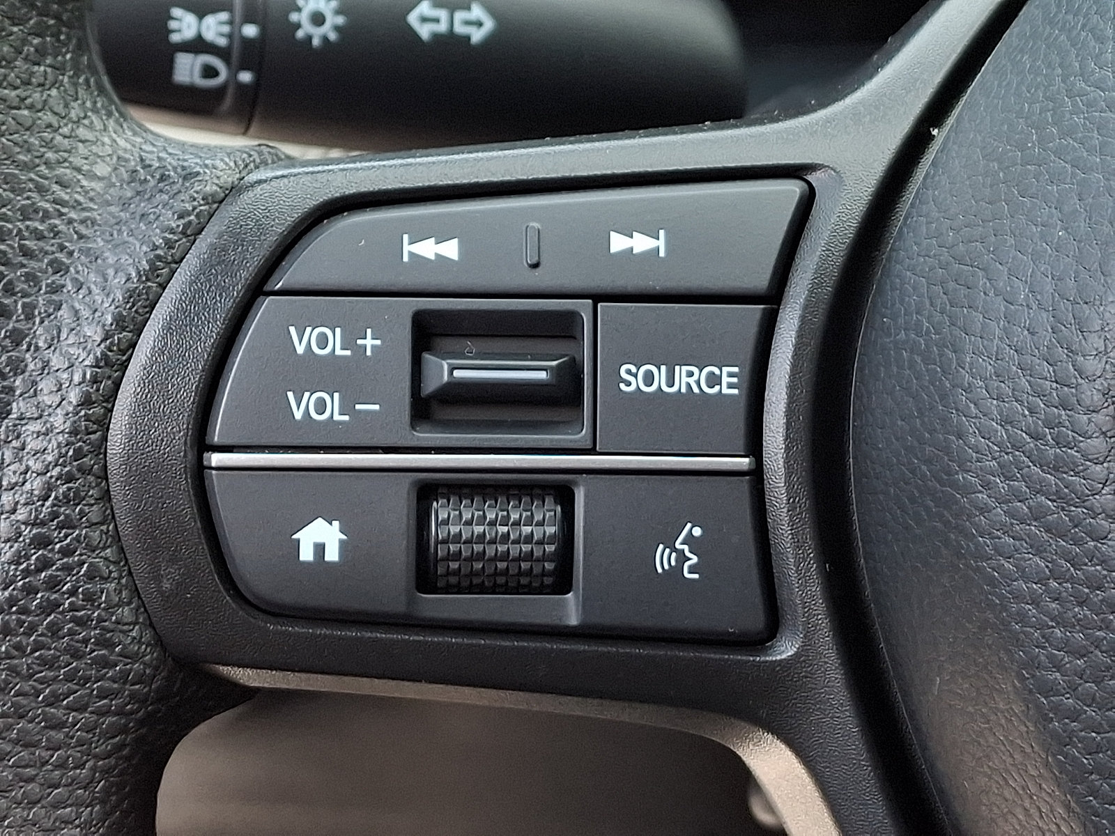 Used 2025 Honda HR-V LX image 20
