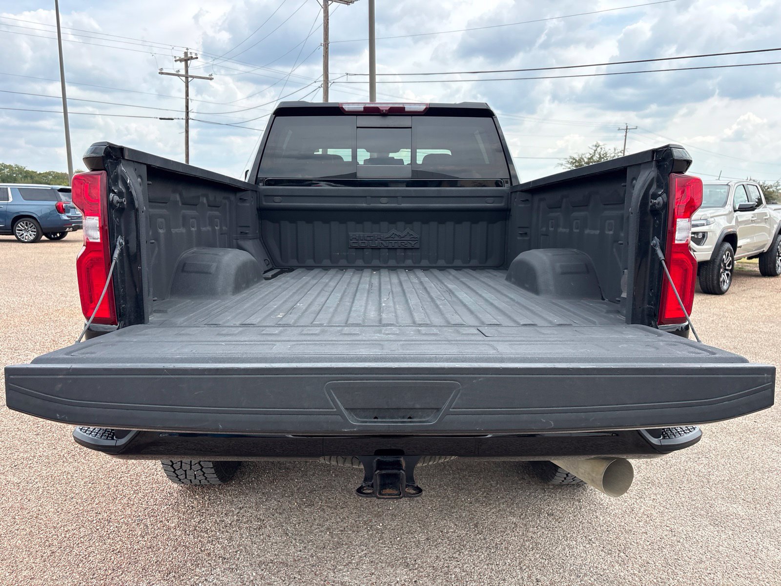 Used 2023 Chevrolet Silverado 2500 High Country w/ Safety Package II AWD/4WD image 32