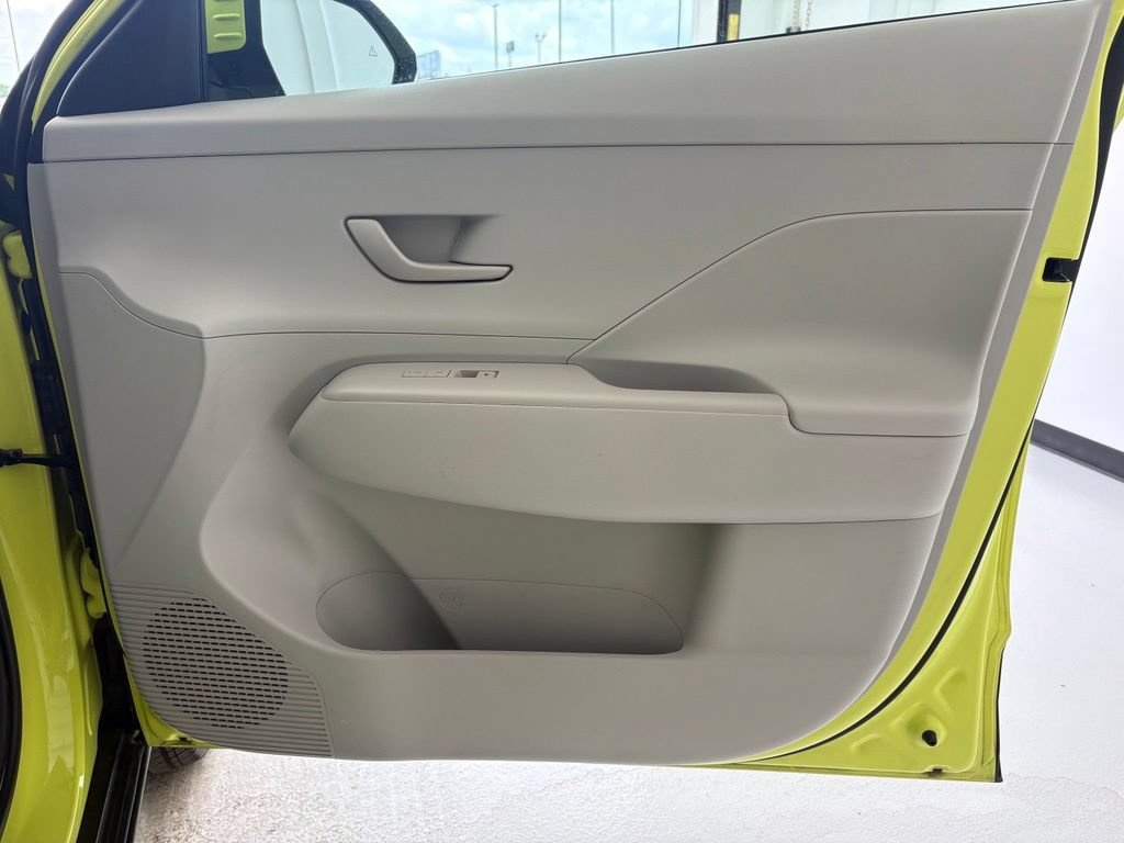 Used 2024 Hyundai Kona SEL AWD/4WD image 34