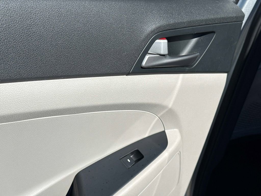 Used 2018 Hyundai Tucson SEL image 11