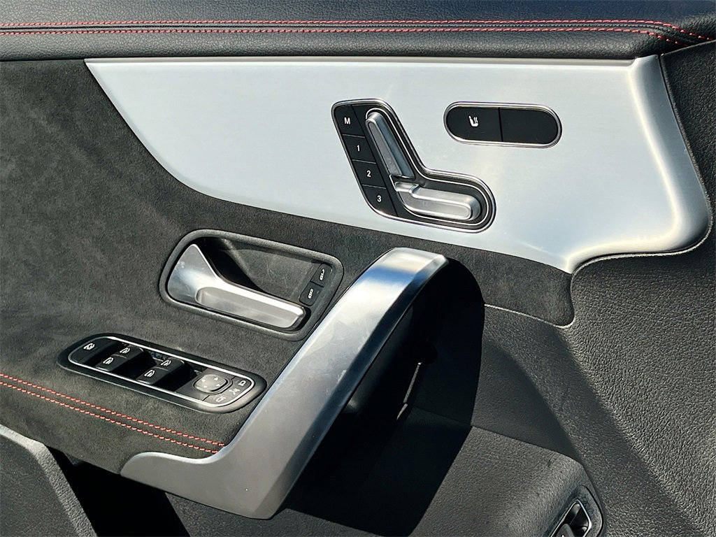 Used 2024 Mercedes-Benz CLA 35 AMG 4MATIC image 14