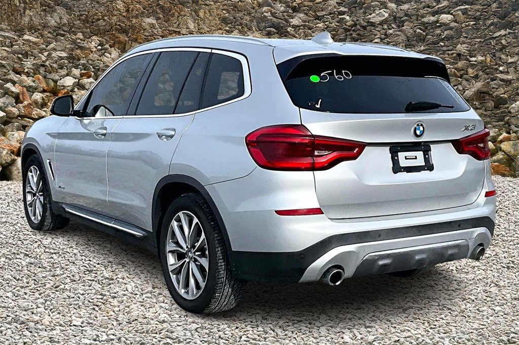 Used 2018 BMW X3 xDrive30i w/ Premium Package image 11