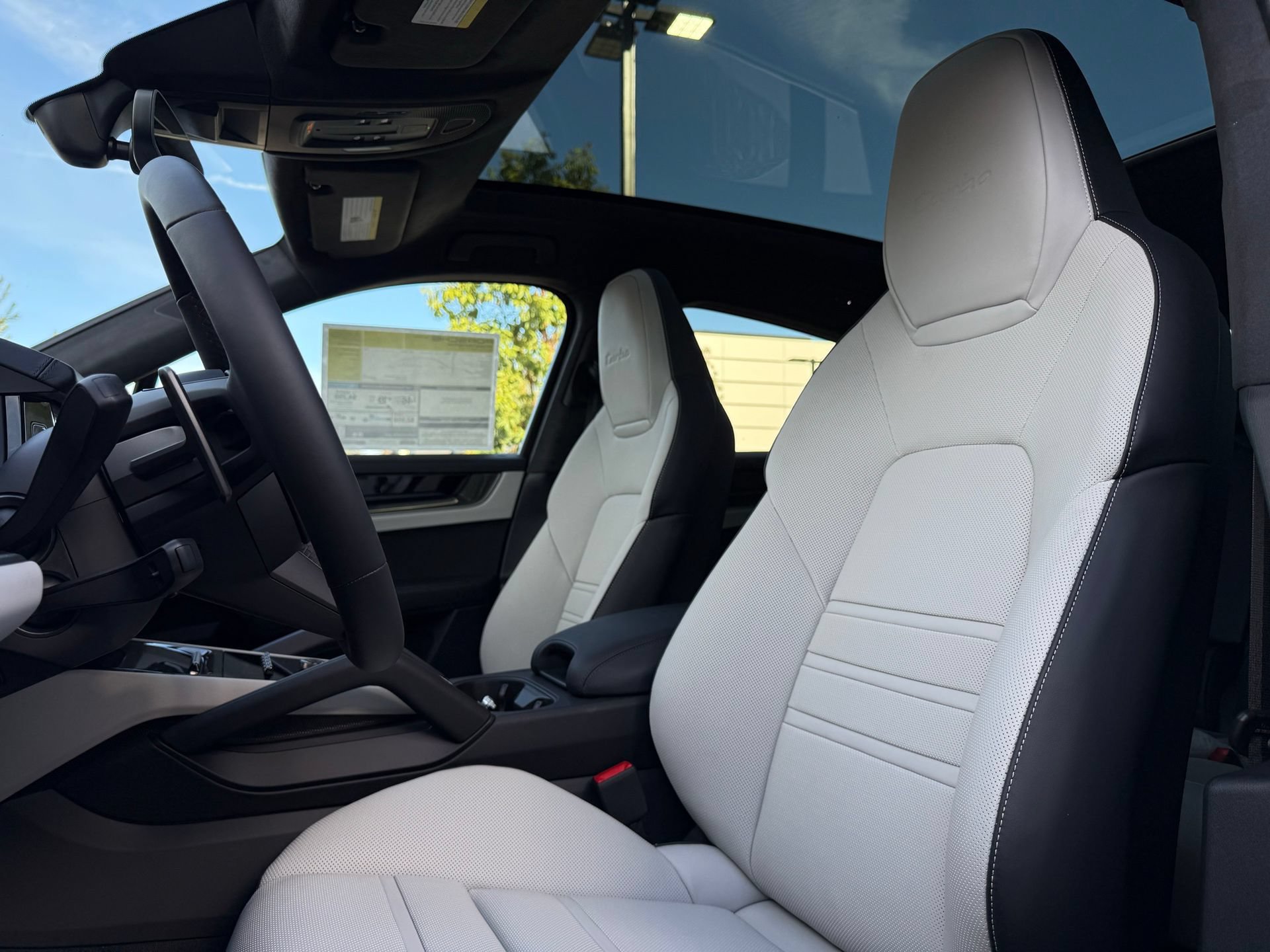New 2026 Porsche Cayenne Turbo AWD/4WD image 5