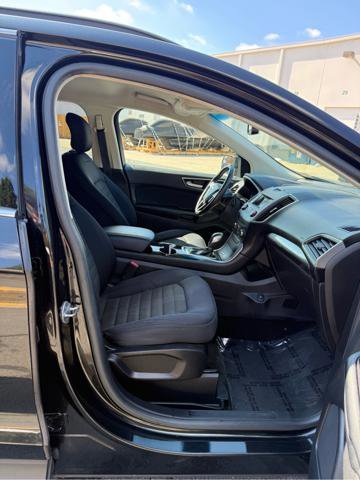 Used 2015 Ford Edge SEL image 12