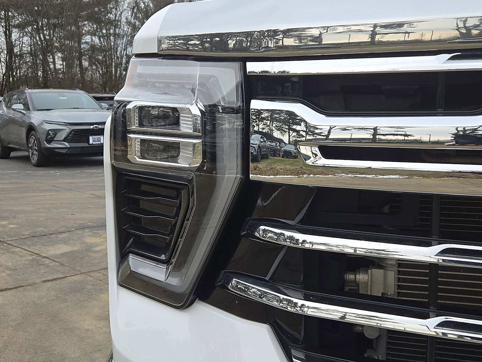 Certified 2024 Chevrolet Silverado 3500 LTZ w/ LTZ Plus Package image 28