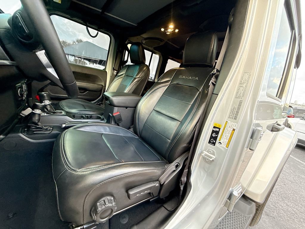 Used 2022 Jeep Wrangler Unlimited Sahara w/ Cold Weather Group image 23