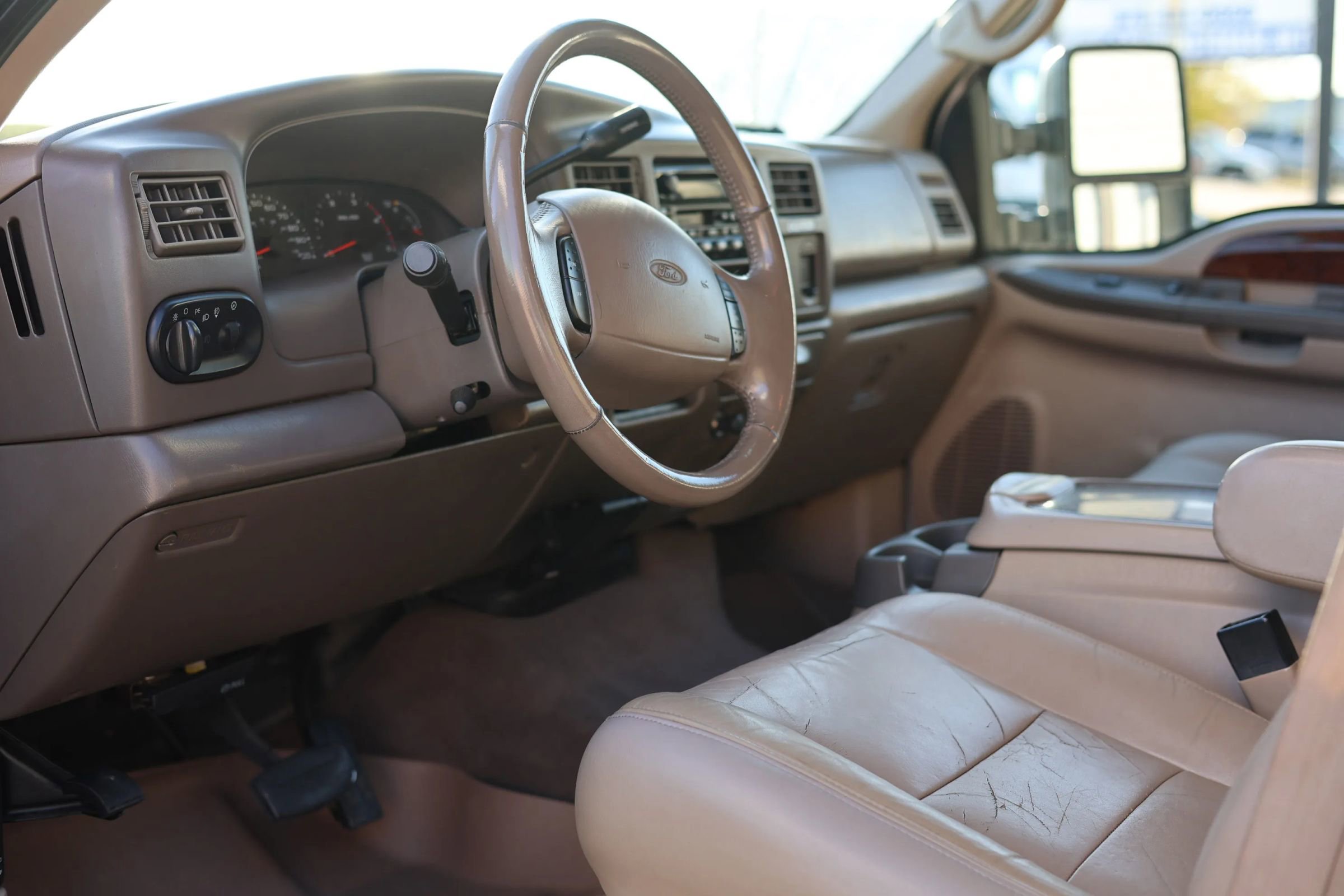 Used 2002 Ford Excursion Limited image 19