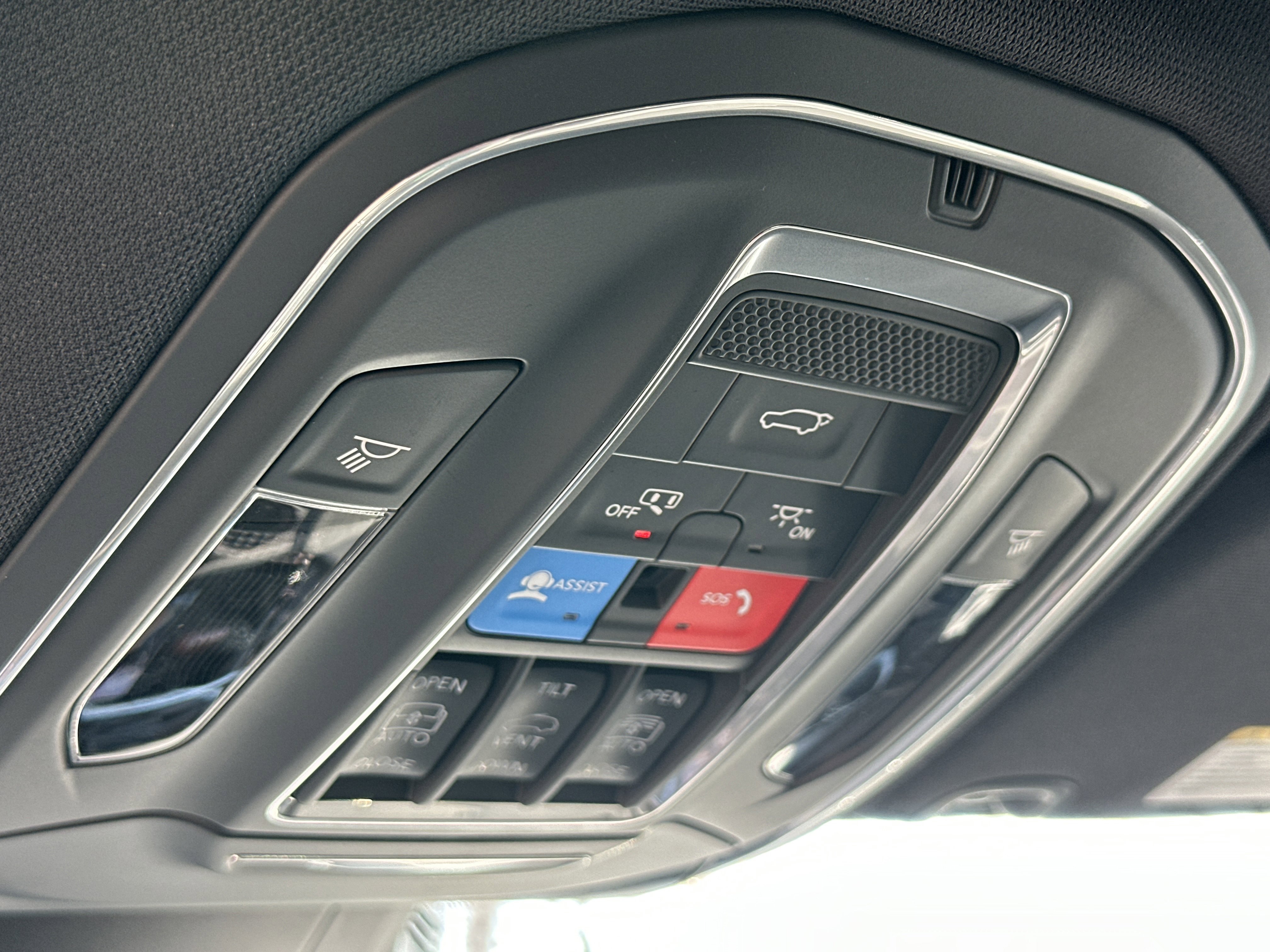 New 2026 Jeep Cherokee Overland image 25