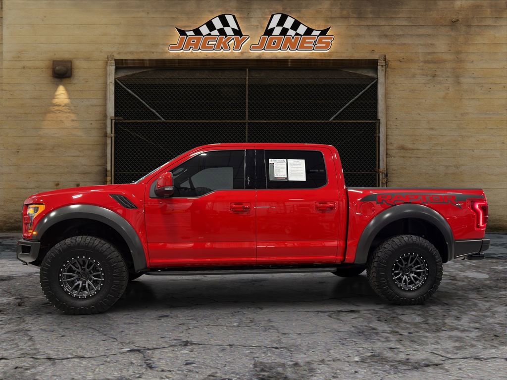 Used 2018 Ford F150 Raptor w/ Equipment Group 802A Luxury video 3