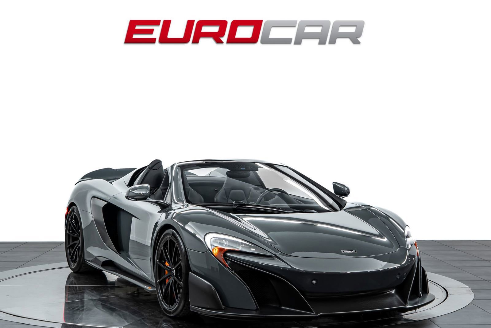 Used 2016 McLaren 675LT Spider RWD image 9