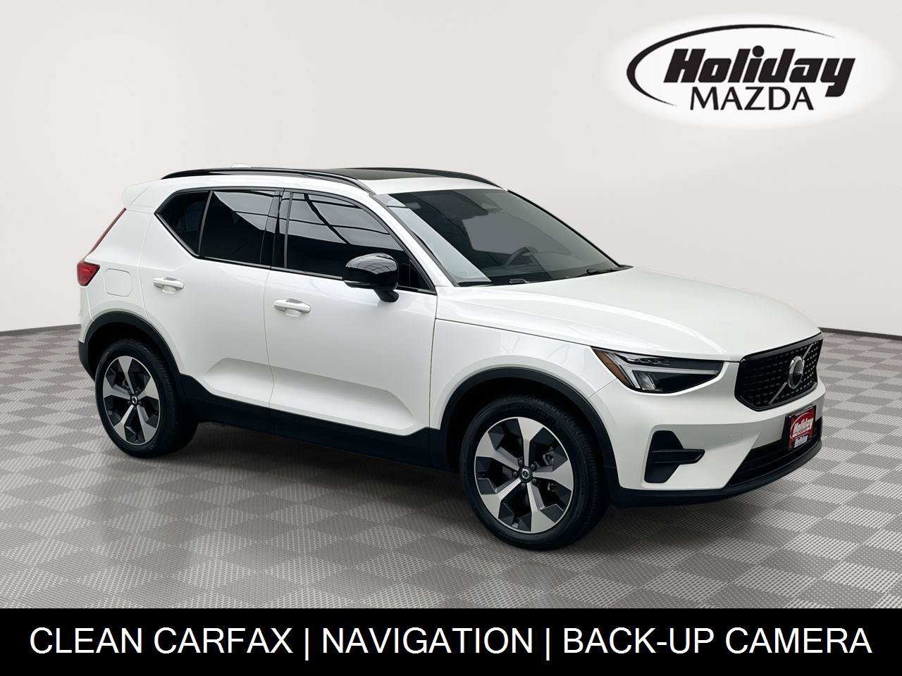 Used 2026 Volvo XC40 B5 Core