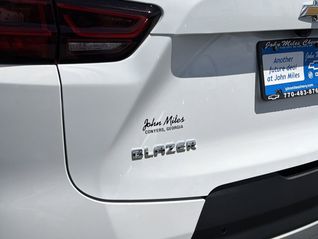 New 2026 Chevrolet Blazer LT w/ Convenience Package FWD image 23