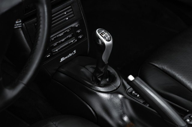 Used 2000 Porsche Boxster S image 18