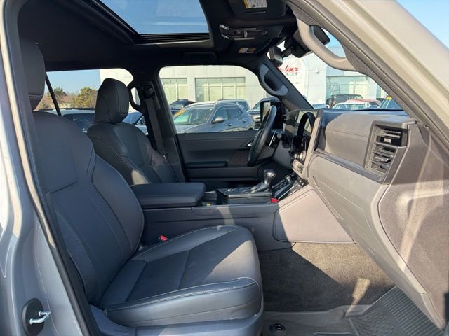 Used 2025 Lexus GX 550 w/ Accessory Package (2T) image 26