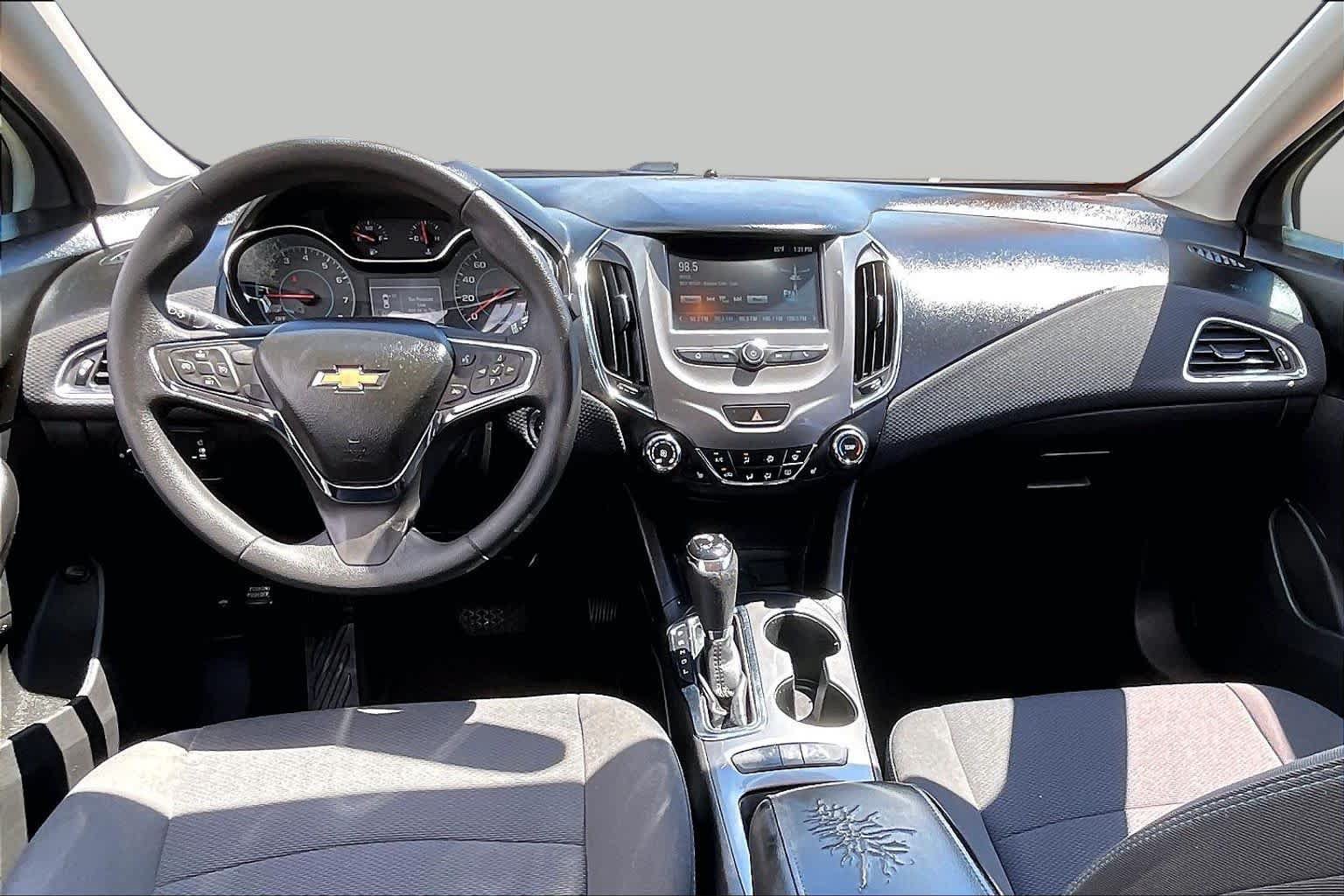 Used 2016 Chevrolet Cruze LT w/ Convenience Package FWD image 16