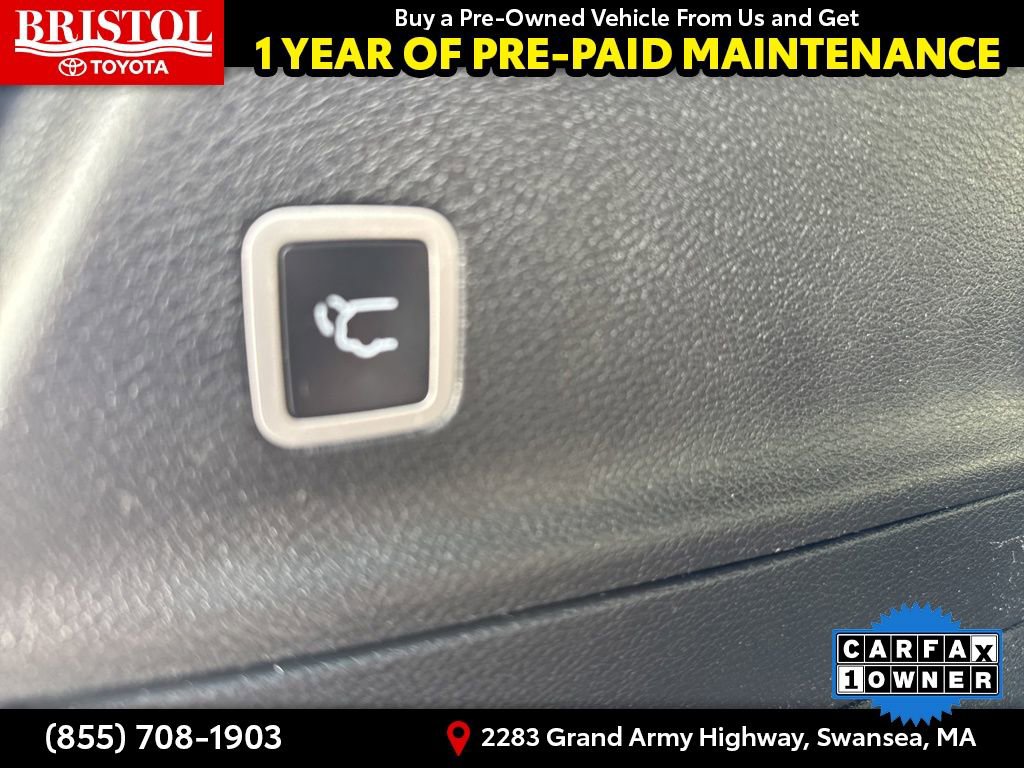 Used 2025 Chrysler Pacifica Select image 36