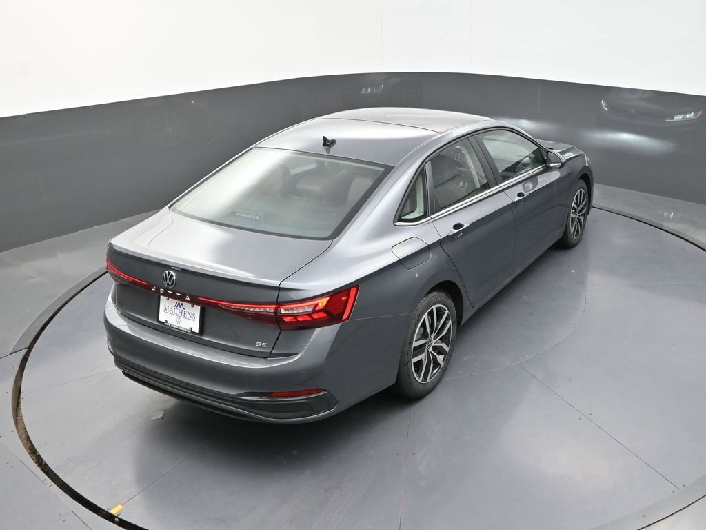 Used 2025 Volkswagen Jetta SE image 21