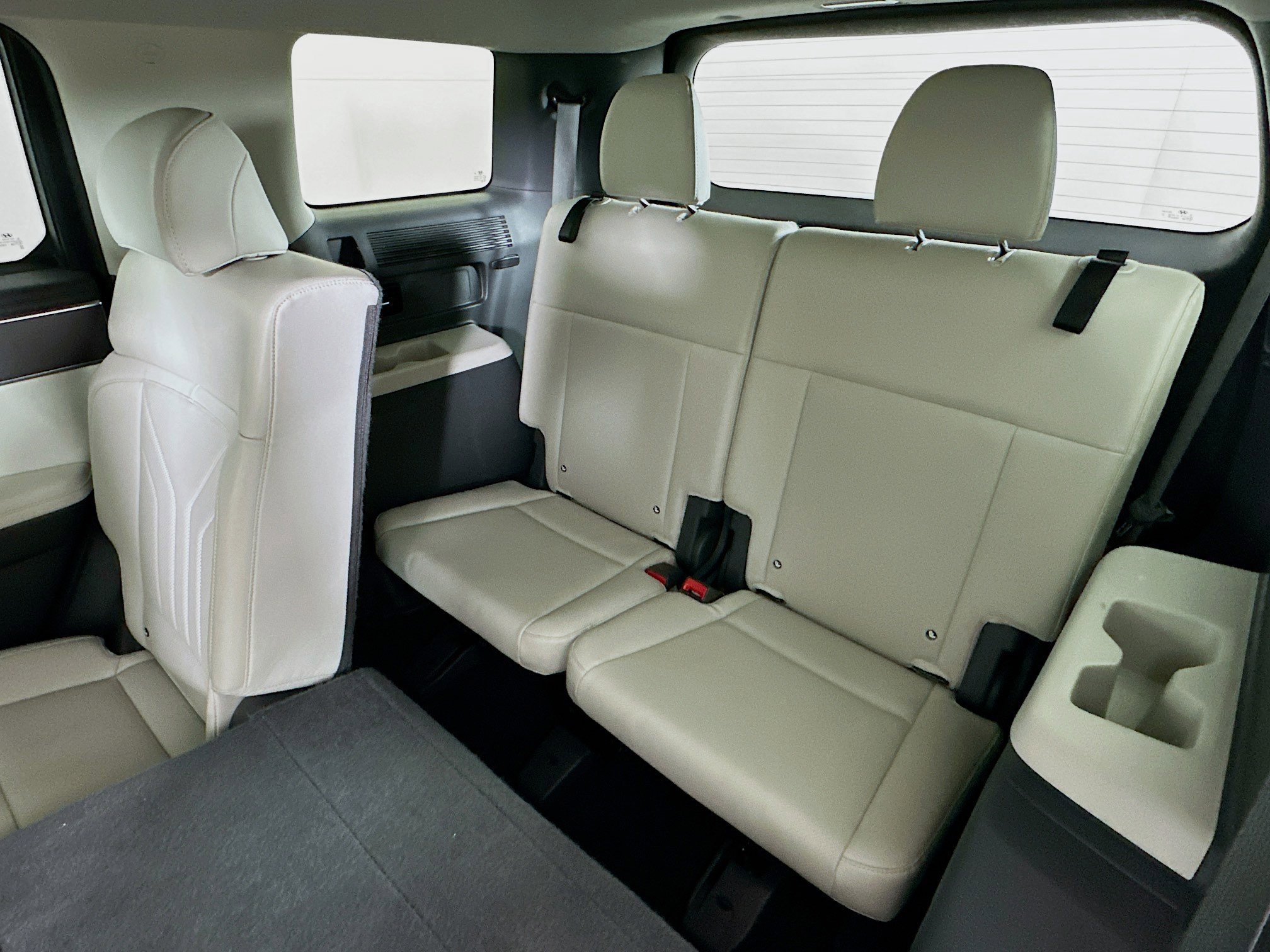 Used 2025 Hyundai Santa Fe SEL image 27