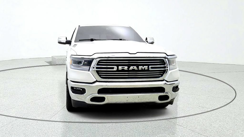 Used 2023 RAM 1500 Laramie AWD/4WD image 2