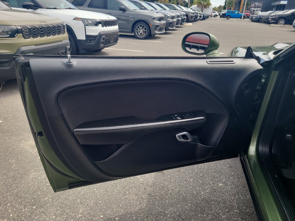 Used 2019 Dodge Challenger SXT w/ Blacktop Package RWD image 8
