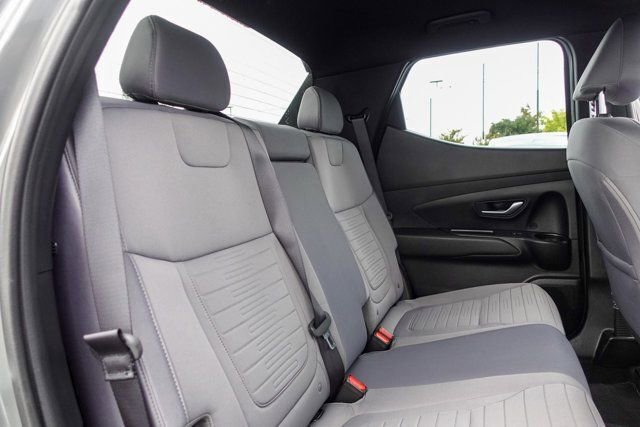 Used 2024 Hyundai Santa Cruz SE image 13