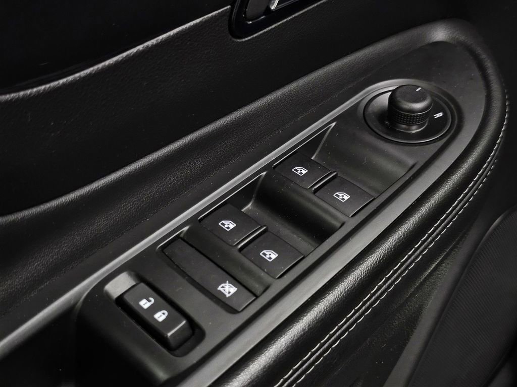 Used 2021 Buick Encore Preferred w/ Safety Package II FWD image 28