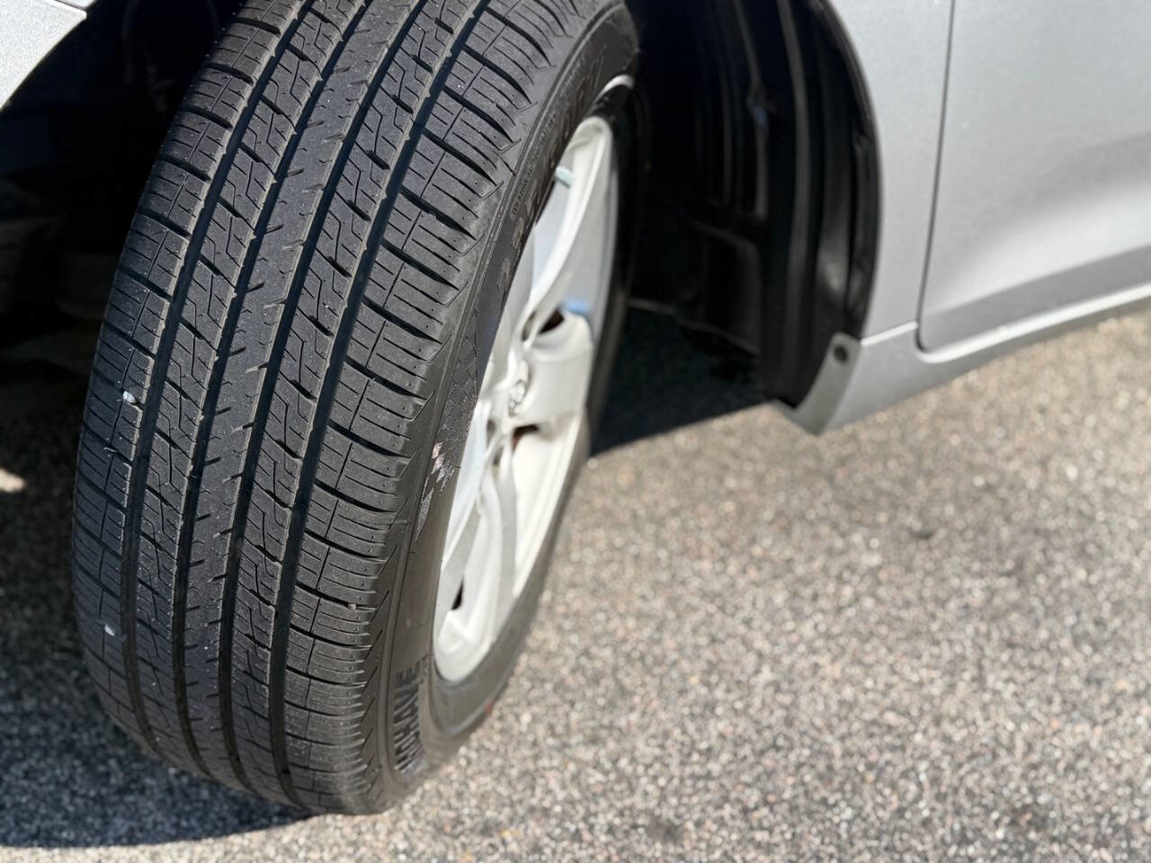 Used 2011 Toyota Sienna LE image 32