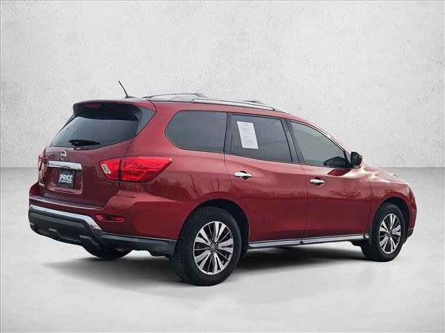 Used 2017 Nissan Pathfinder S image 5