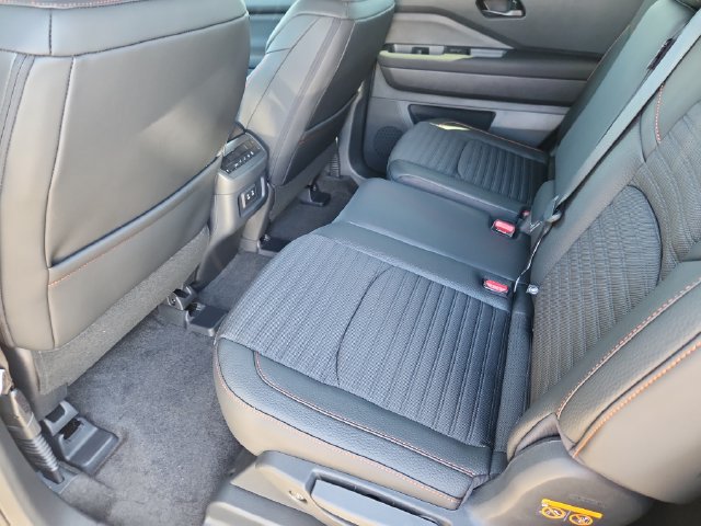 New 2026 Nissan Pathfinder SV AWD/4WD image 8