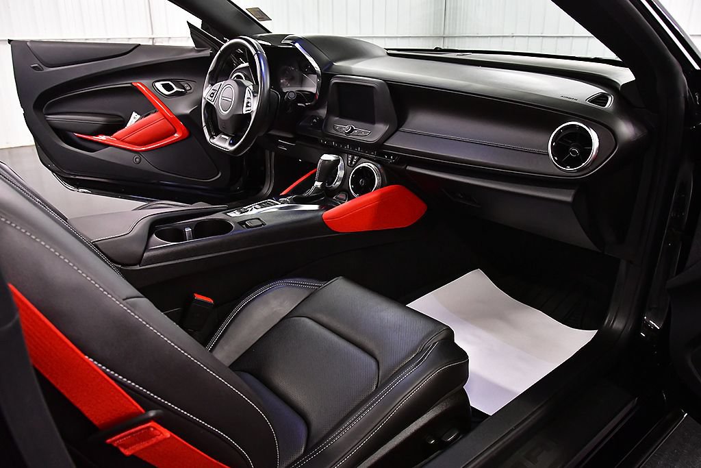 Used 2022 Chevrolet Camaro LT w/ Redline Edition RWD image 26