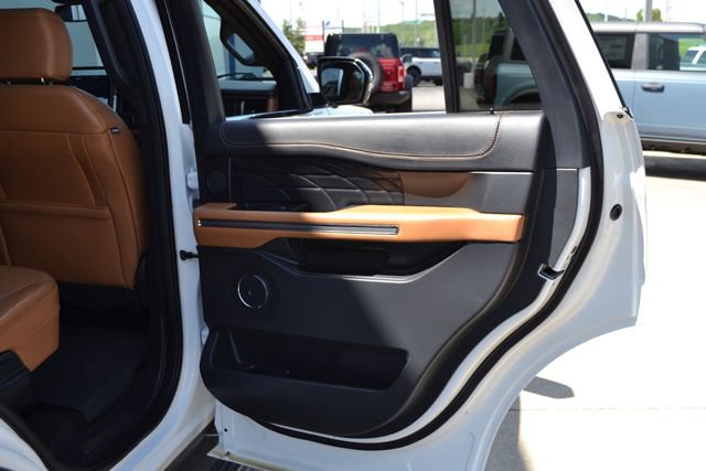 Certified 2024 Ford Expedition Platinum AWD/4WD image 35