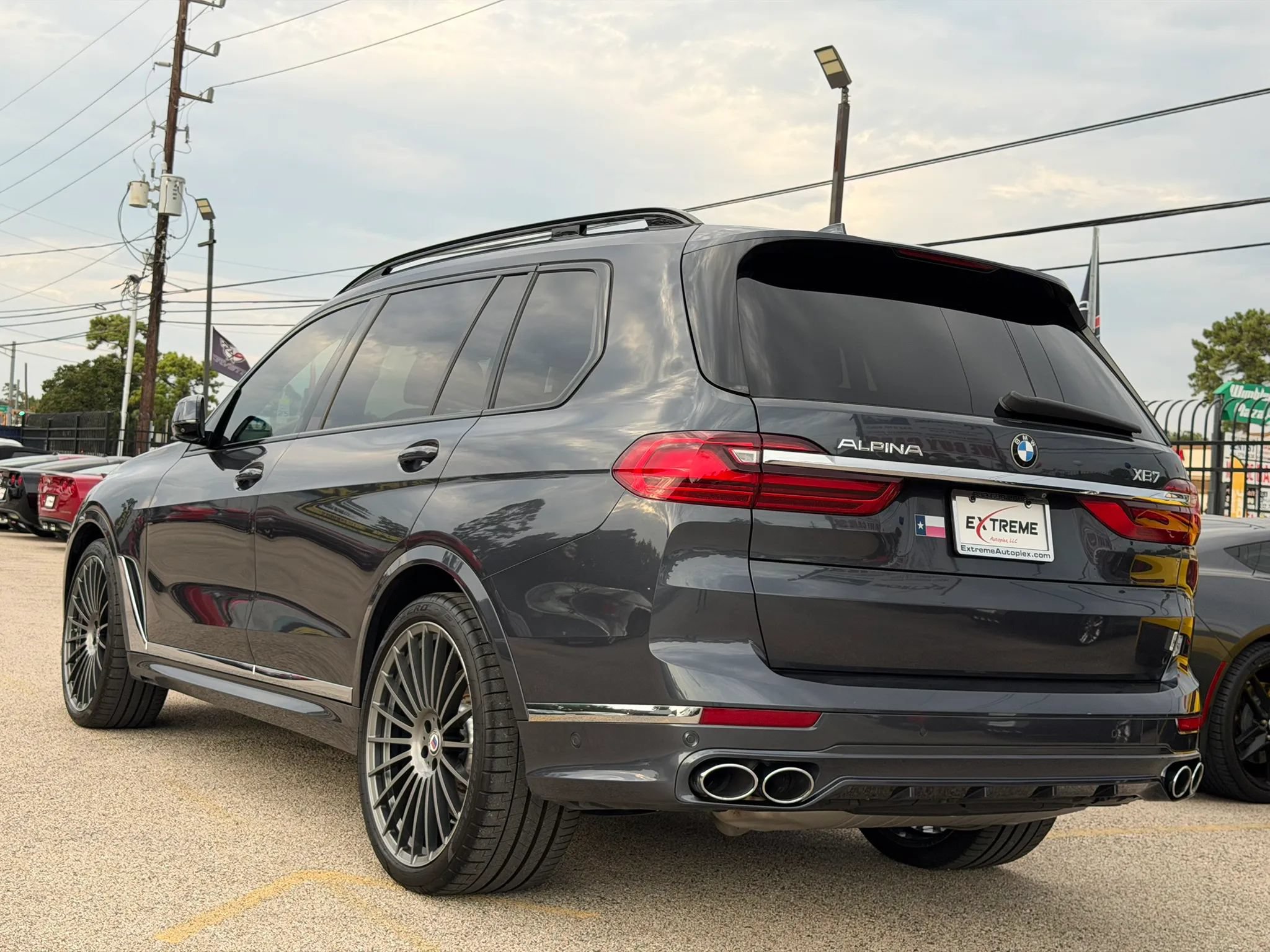 Used 2021 BMW ALPINA XB7 AWD/4WD image 8