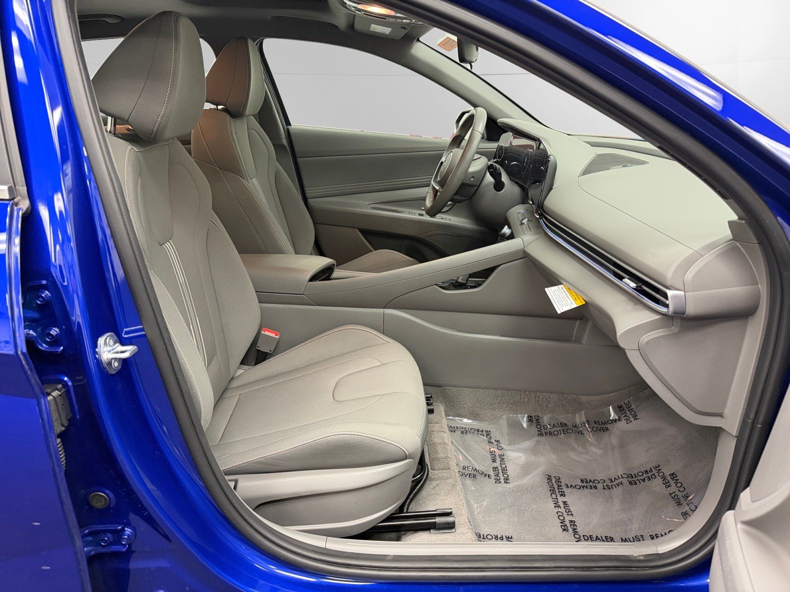 Certified 2024 Hyundai Elantra SEL w/ Convenience Package FWD image 15