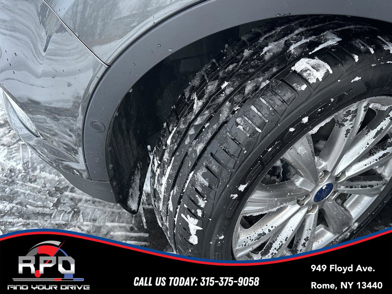 Used 2018 Ford Escape Titanium image 10