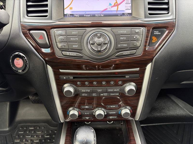 Used 2014 Nissan Pathfinder Platinum w/ Platinum Premium Package FWD image 19