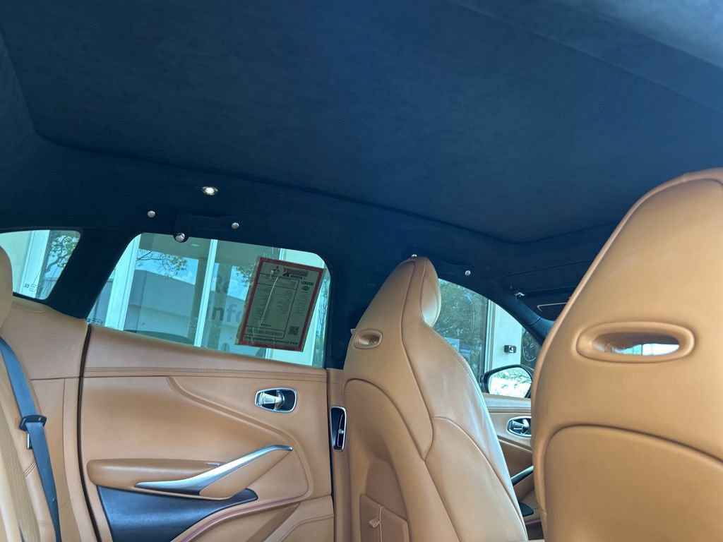 Used 2023 Aston Martin DBX image 31