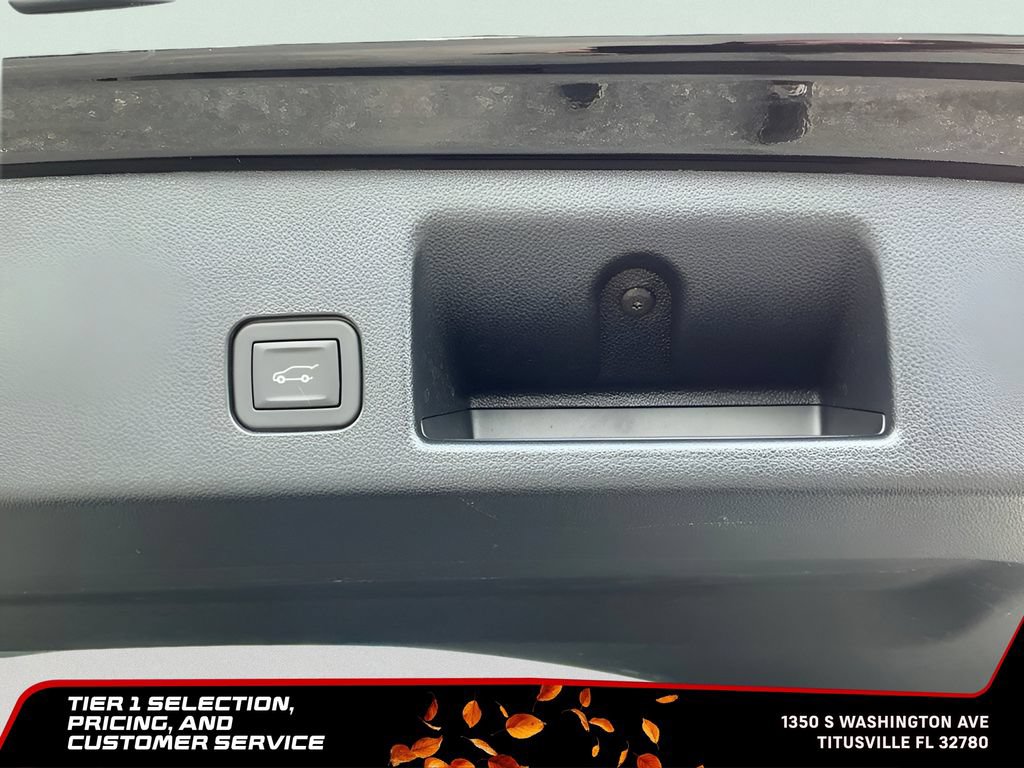 Used 2025 Chevrolet Equinox EV LT w/ Convenience Package II AWD/4WD image 16