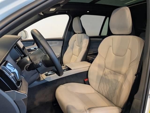New 2026 Volvo XC90 B6 Ultra w/ Lounge Package AWD/4WD image 11