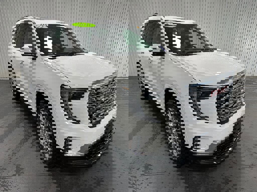 Used 2025 GMC Acadia Denali w/ Super Cruise Package image 2