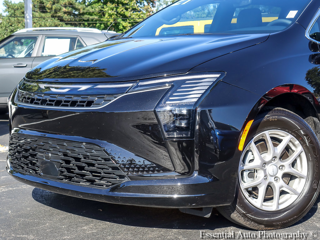 Used 2027 Chrysler Pacifica Select FWD image 3