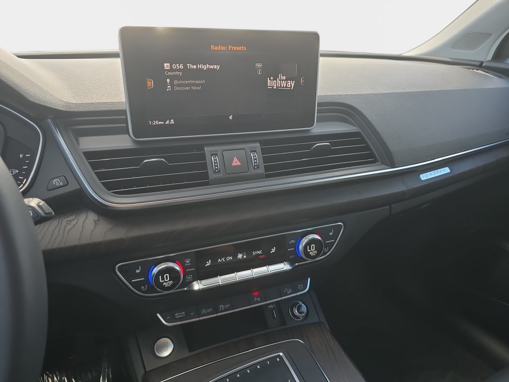 Used 2019 Audi Q5 2.0T w/ Premium Plus Package AWD/4WD image 17