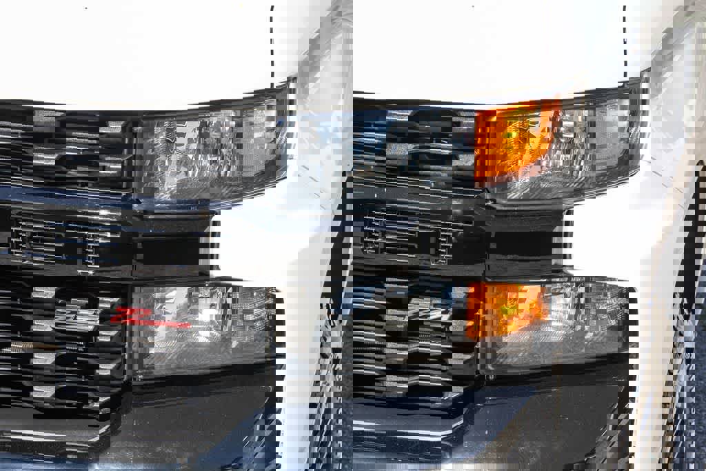 Used 2021 Chevrolet Silverado 1500 Custom Trail Boss AWD/4WD image 5