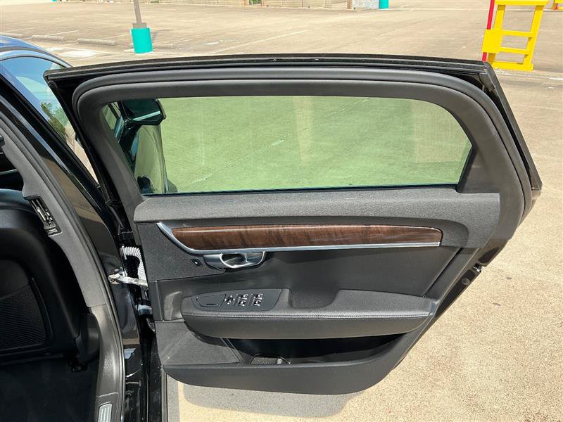 Used 2018 Volvo S90 T5 Momentum w/ Momentum Plus Package FWD image 37