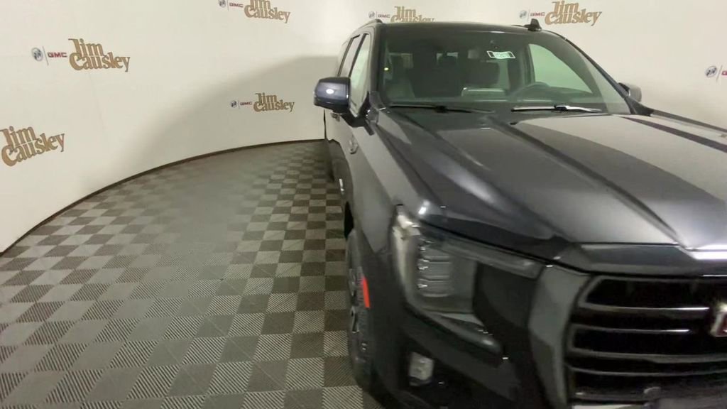 Used 2023 GMC Yukon XL AT4 w/ AT4 Premium Plus Package image 3